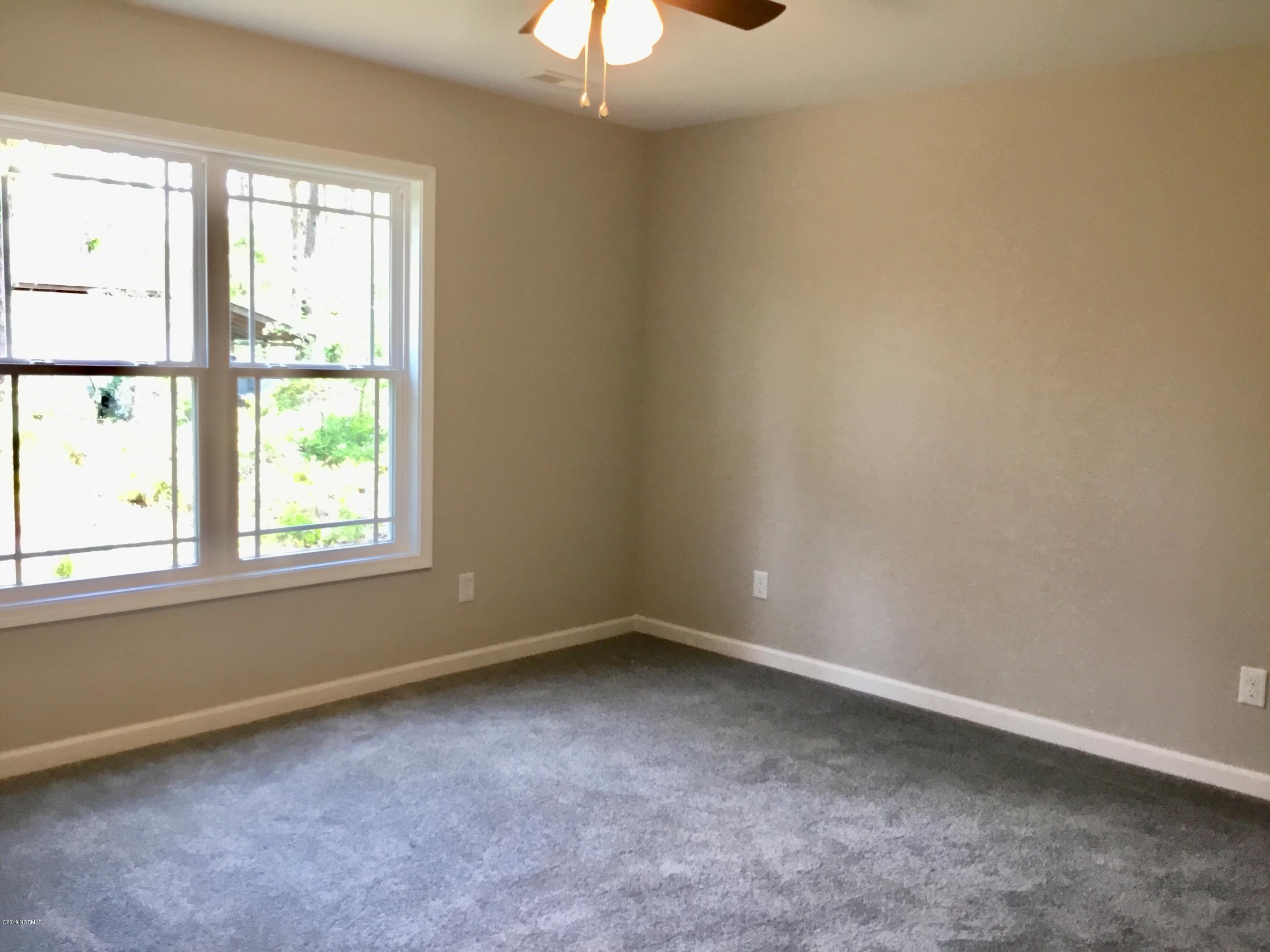 74 Ash Road Southport, NC 28461 - Photo 6 of 14 86463480-7477-474A-A73C-4D47161A66CB