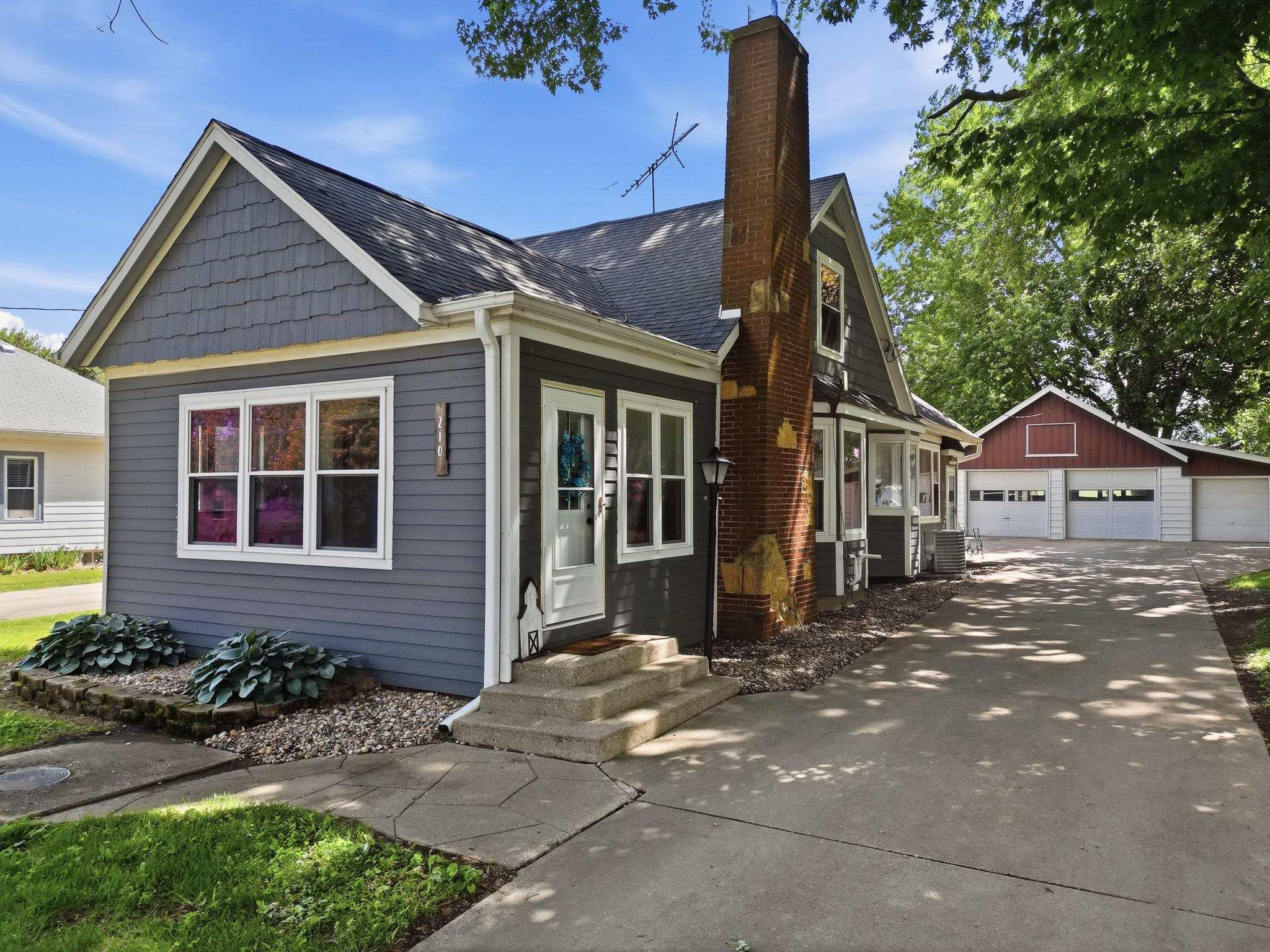 210 North Main Coleta, IL 61081 - Photo 1 of 40