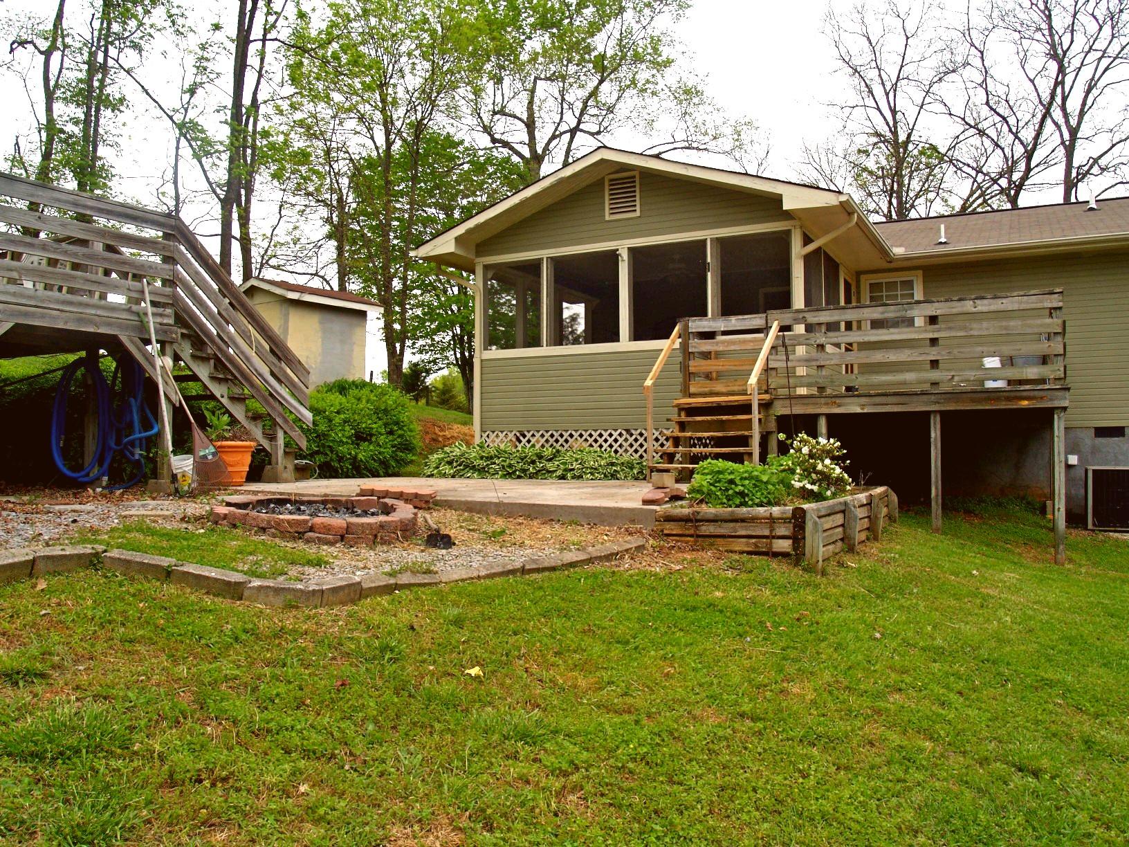 459 Warwick Chapel Road Luttrell, TN 37779 - Photo 2 of 32 7_rear1