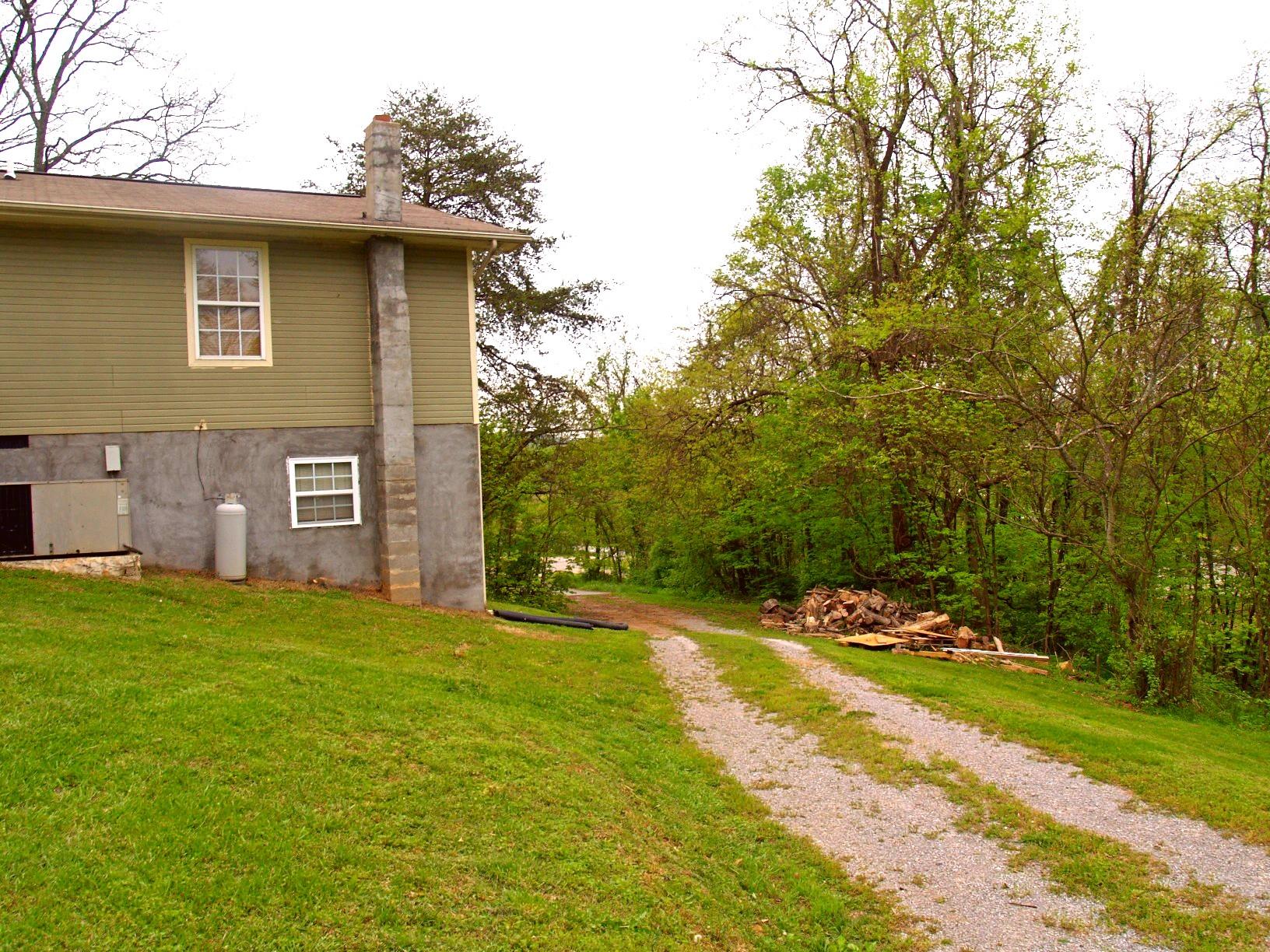 459 Warwick Chapel Road Luttrell, TN 37779 - Photo 30 of 32 6_2nd_driveway