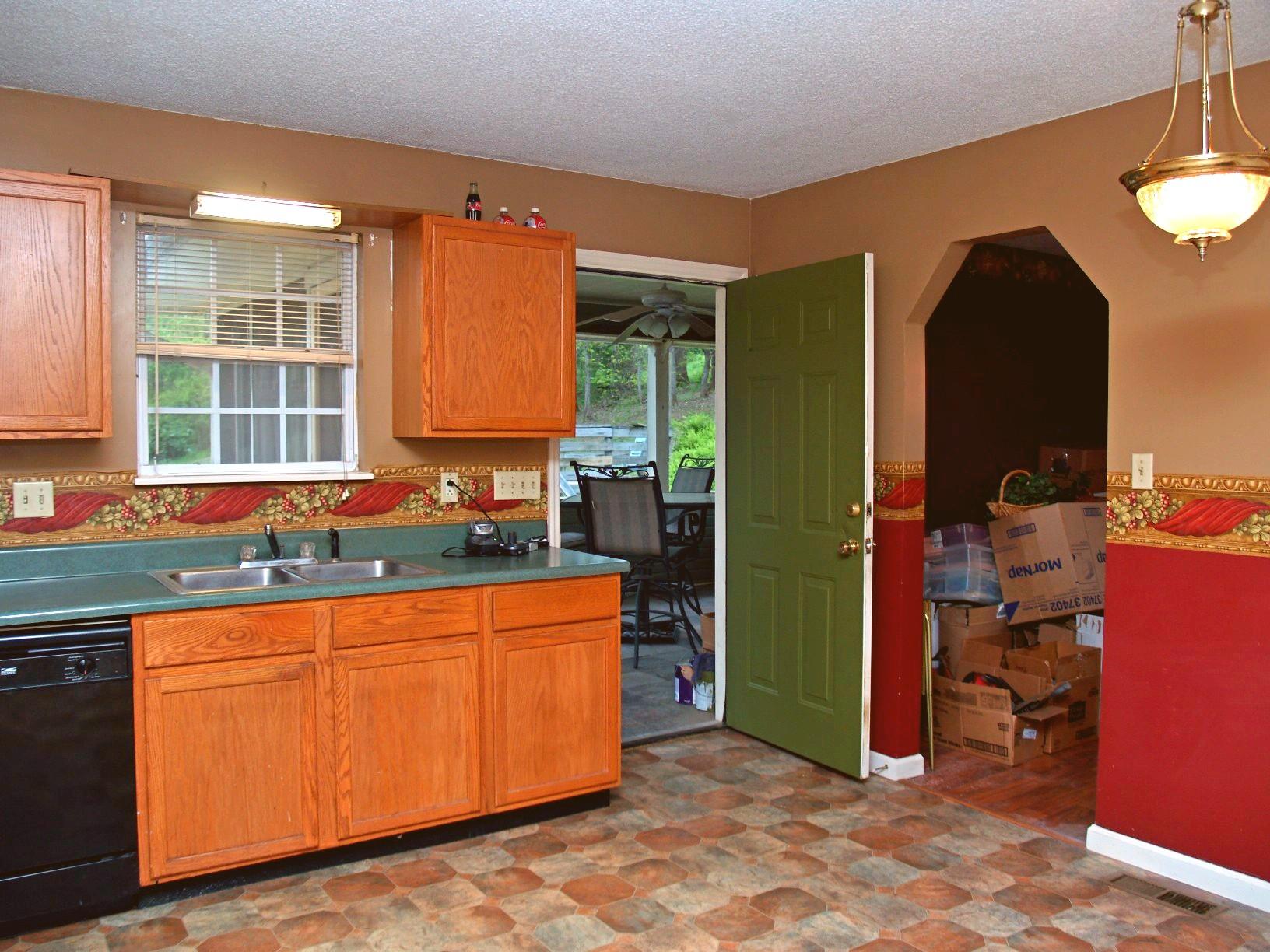 459 Warwick Chapel Road Luttrell, TN 37779 - Photo 8 of 32 16_kitchen2