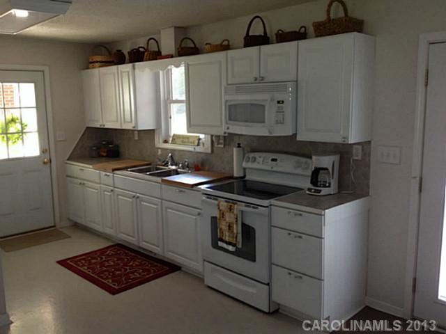 21801 Carriker Road Albemarle, NC 28001 - Photo 3 of 16 Gallery Image 3