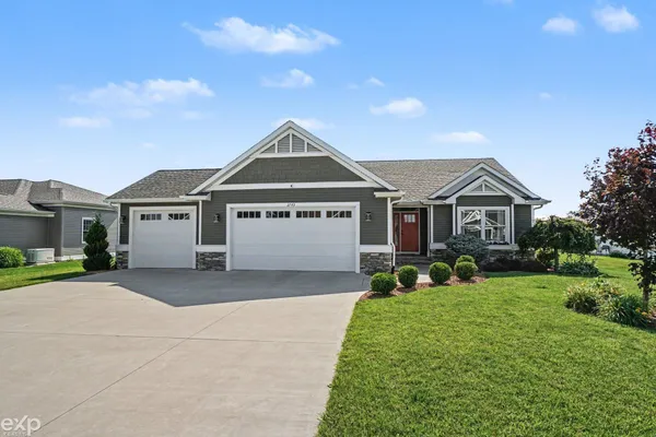 $515,000 | 2743 Limerick Drive, Bay City, MI 48706