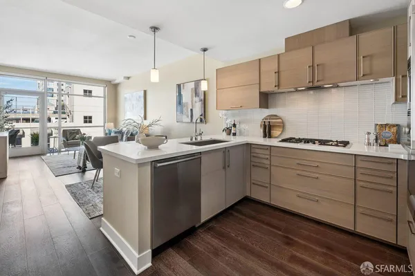 $899,000 | 72 Townsend Street, Unit 501, San Francisco, CA 94107