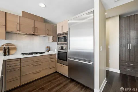 $899,000 | 72 Townsend Street, Unit 501, San Francisco, CA 94107
