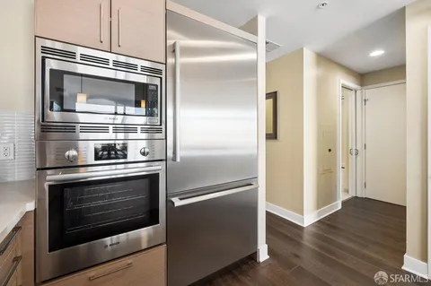 $899,000 | 72 Townsend Street, Unit 501, San Francisco, CA 94107