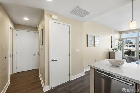 $899,000 | 72 Townsend Street, Unit 501, San Francisco, CA 94107