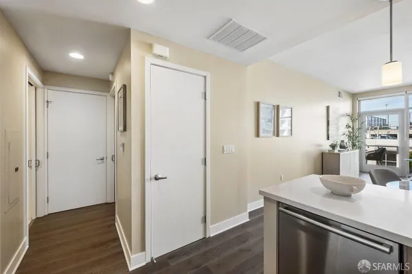 $899,000 | 72 Townsend Street, Unit 501, San Francisco, CA 94107