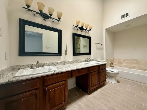 $2,100 | 5859 Frankford Road, Unit 505, Dallas, TX 75252