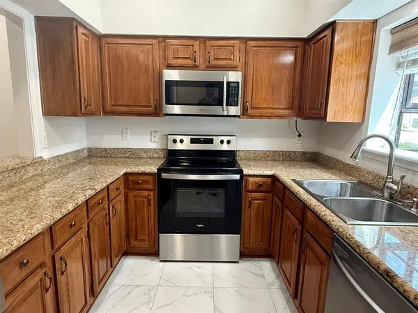 $2,100 | 5859 Frankford Road, Unit 505, Dallas, TX 75252