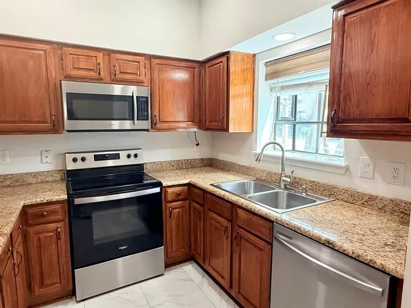 $2,100 | 5859 Frankford Road, Unit 505, Dallas, TX 75252