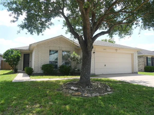 $1,825 | 11931 Panay Village Circle, Houston, TX 77048