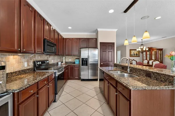 $399,500 | 144 Silver Falls Drive, Apollo Beach, FL 33572