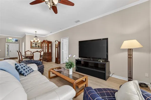 $399,500 | 144 Silver Falls Drive, Apollo Beach, FL 33572