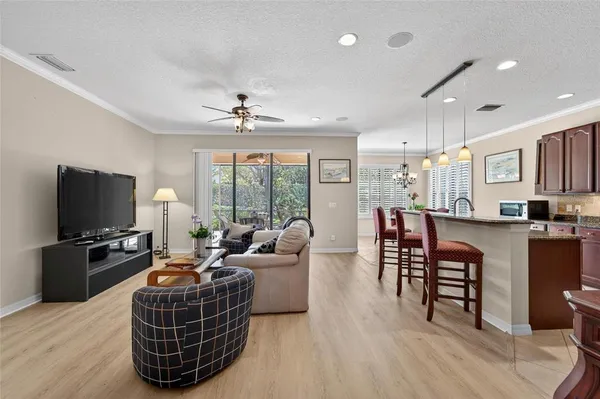 $399,500 | 144 Silver Falls Drive, Apollo Beach, FL 33572