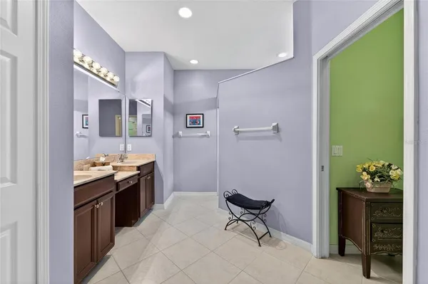$399,500 | 144 Silver Falls Drive, Apollo Beach, FL 33572