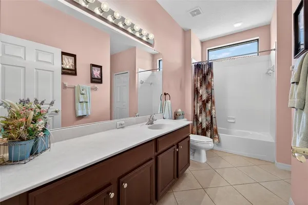 $399,500 | 144 Silver Falls Drive, Apollo Beach, FL 33572
