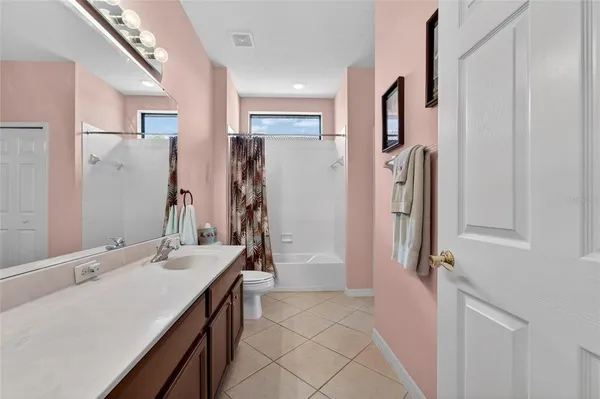 $399,500 | 144 Silver Falls Drive, Apollo Beach, FL 33572