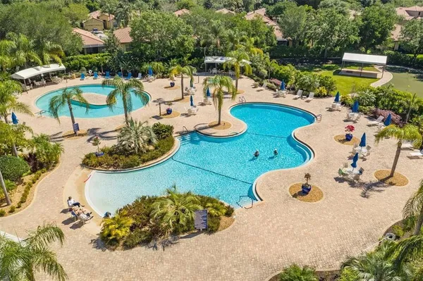 $399,500 | 144 Silver Falls Drive, Apollo Beach, FL 33572
