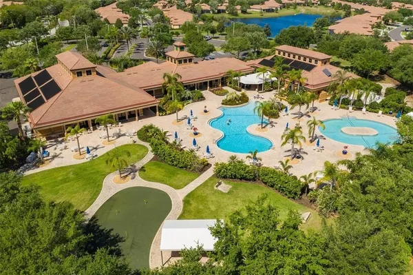 $399,500 | 144 Silver Falls Drive, Apollo Beach, FL 33572