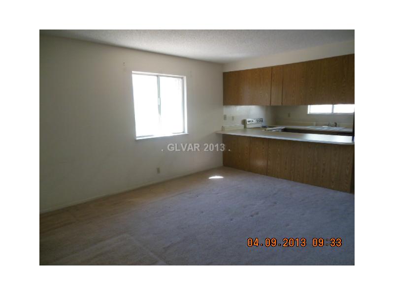 4444 West Desert Inn Road, Unit C Las Vegas, NV 89102 - Photo 5 of 11 Dining Room.