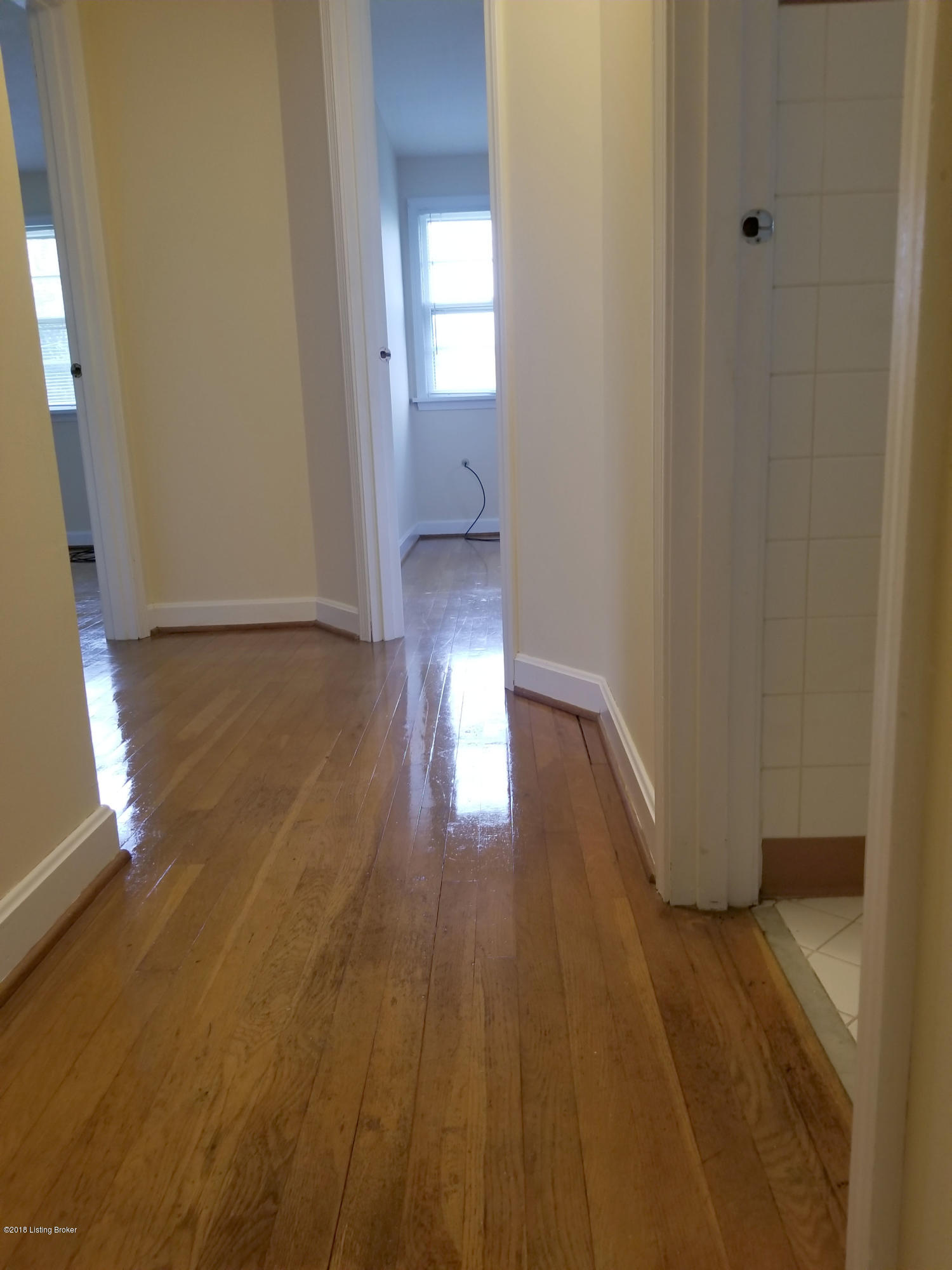 8700 Terry Road Louisville, KY 40258 - Photo 12 of 23 Upstairs Hall