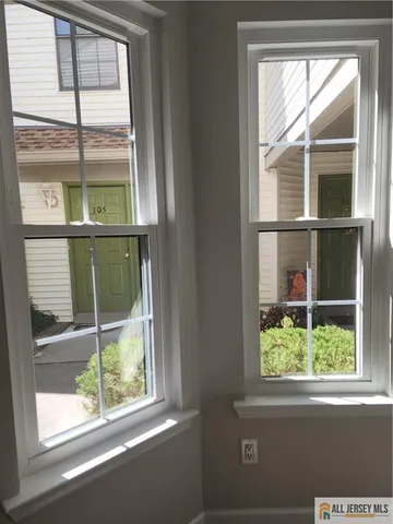 $299,000 | 309 Sunshine Court, Unit 309, Sayreville, NJ 08859