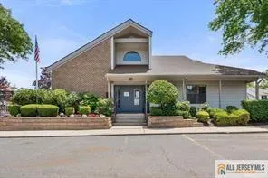 $299,000 | 309 Sunshine Court, Unit 309, Sayreville, NJ 08859