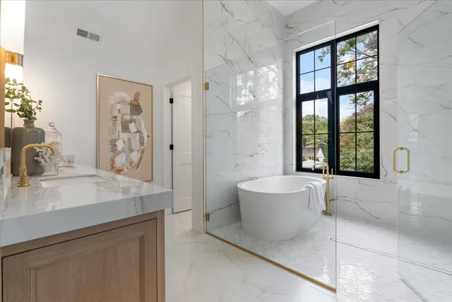 $3,900,000 | 104 South Monroe Street, Hinsdale, IL 60521