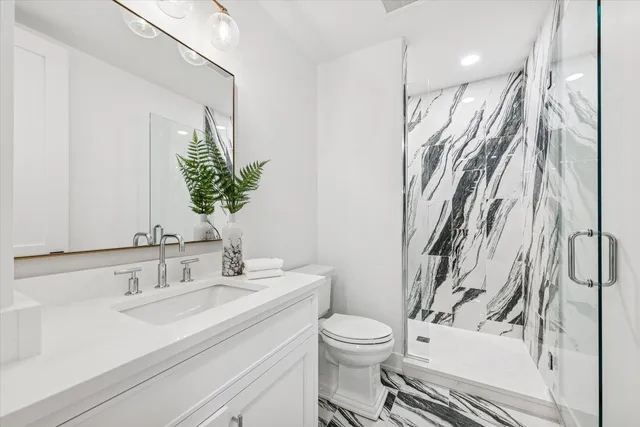 $3,900,000 | 104 South Monroe Street, Hinsdale, IL 60521