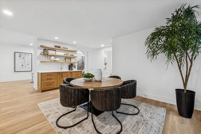 $3,900,000 | 104 South Monroe Street, Hinsdale, IL 60521