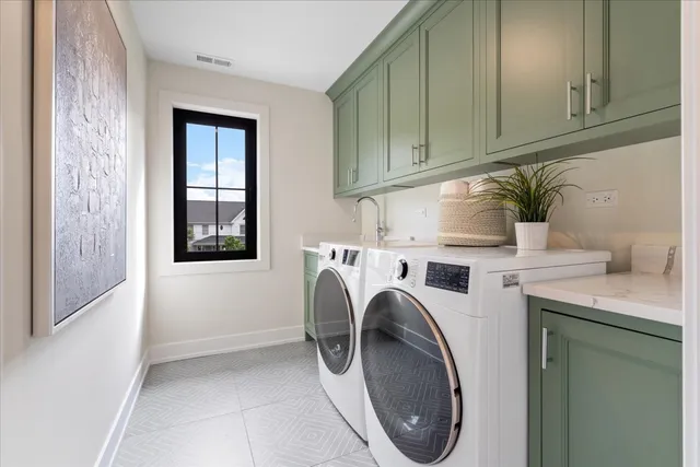 $3,900,000 | 104 South Monroe Street, Hinsdale, IL 60521