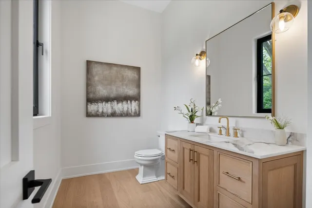 $3,900,000 | 104 South Monroe Street, Hinsdale, IL 60521