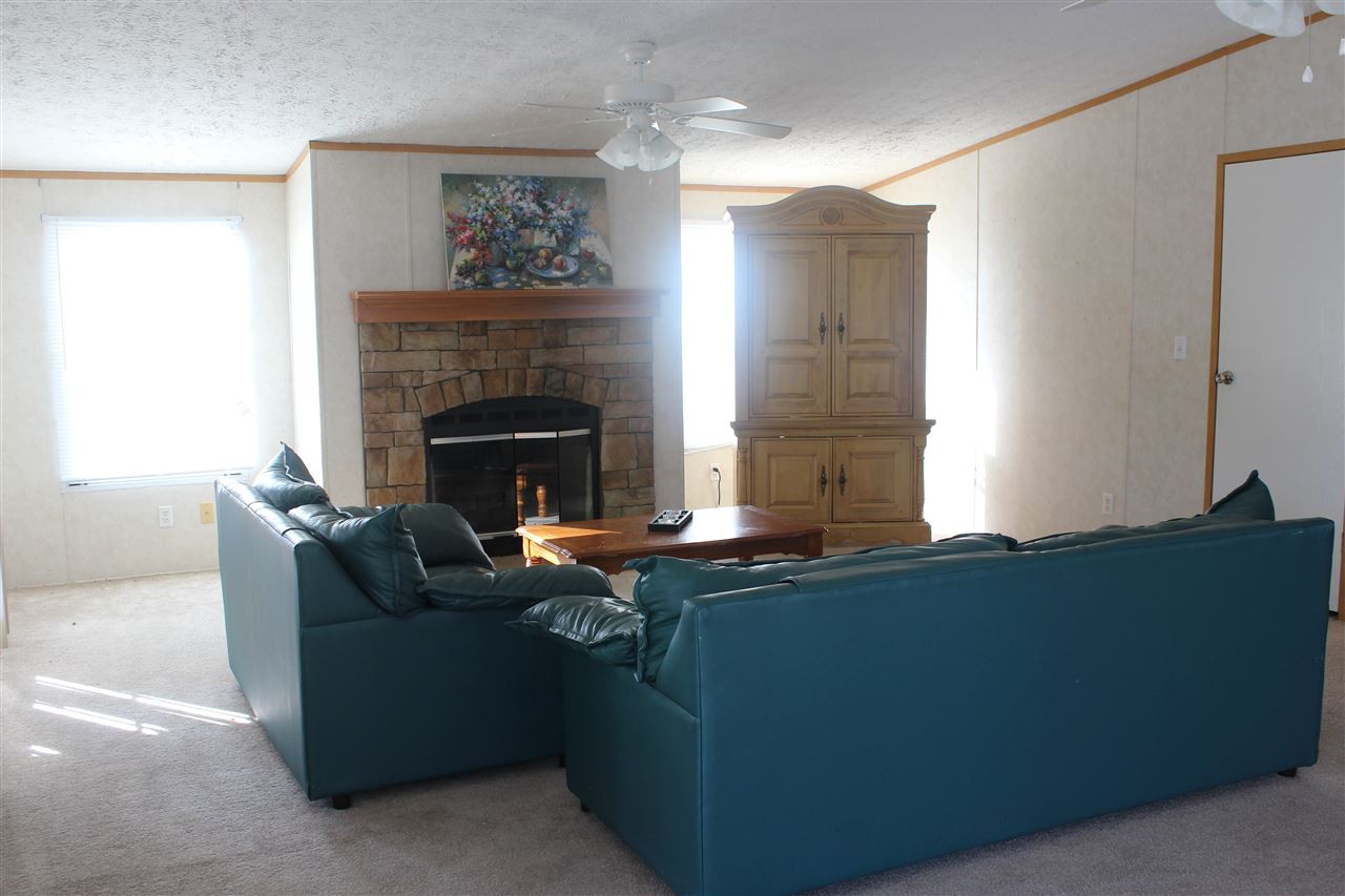 5545 Lemon Tree Lane Gulf Shores, AL 36542 - Photo 3 of 14 Living Room