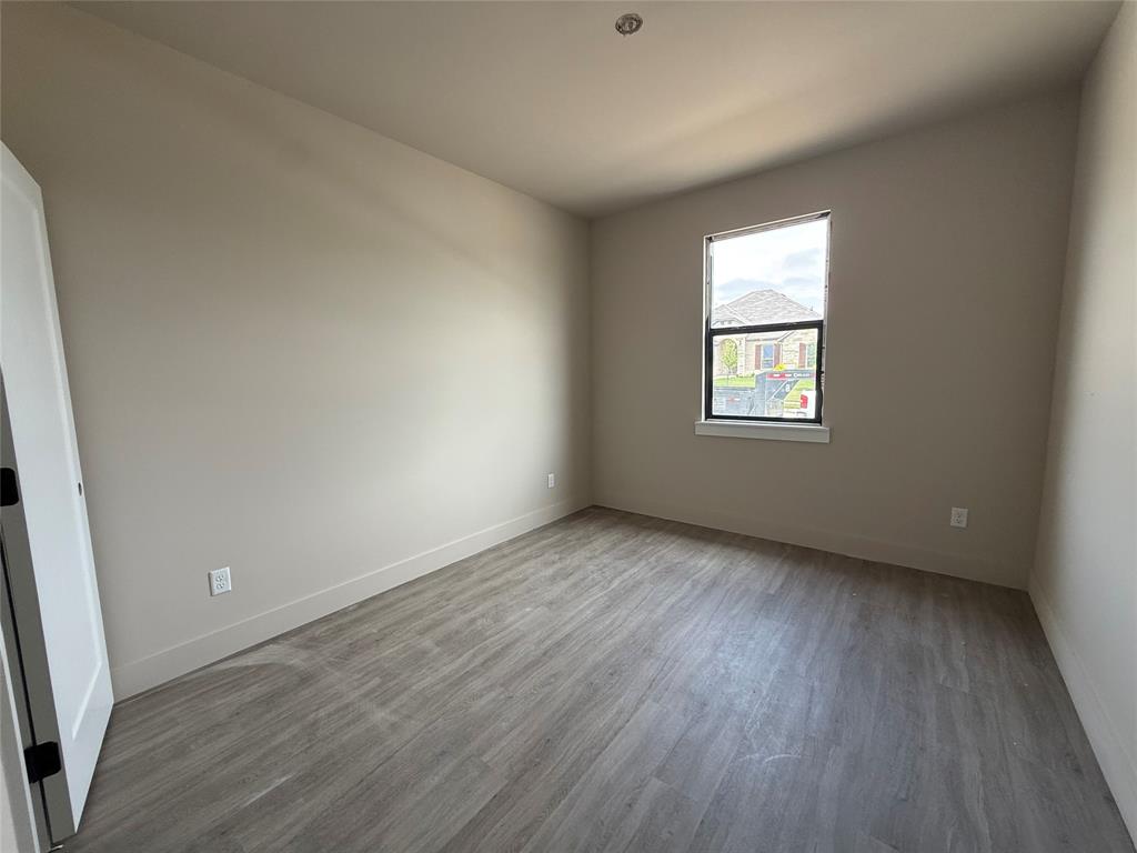 201 Protection Street Godley, TX 76044 - Photo 2 of 15