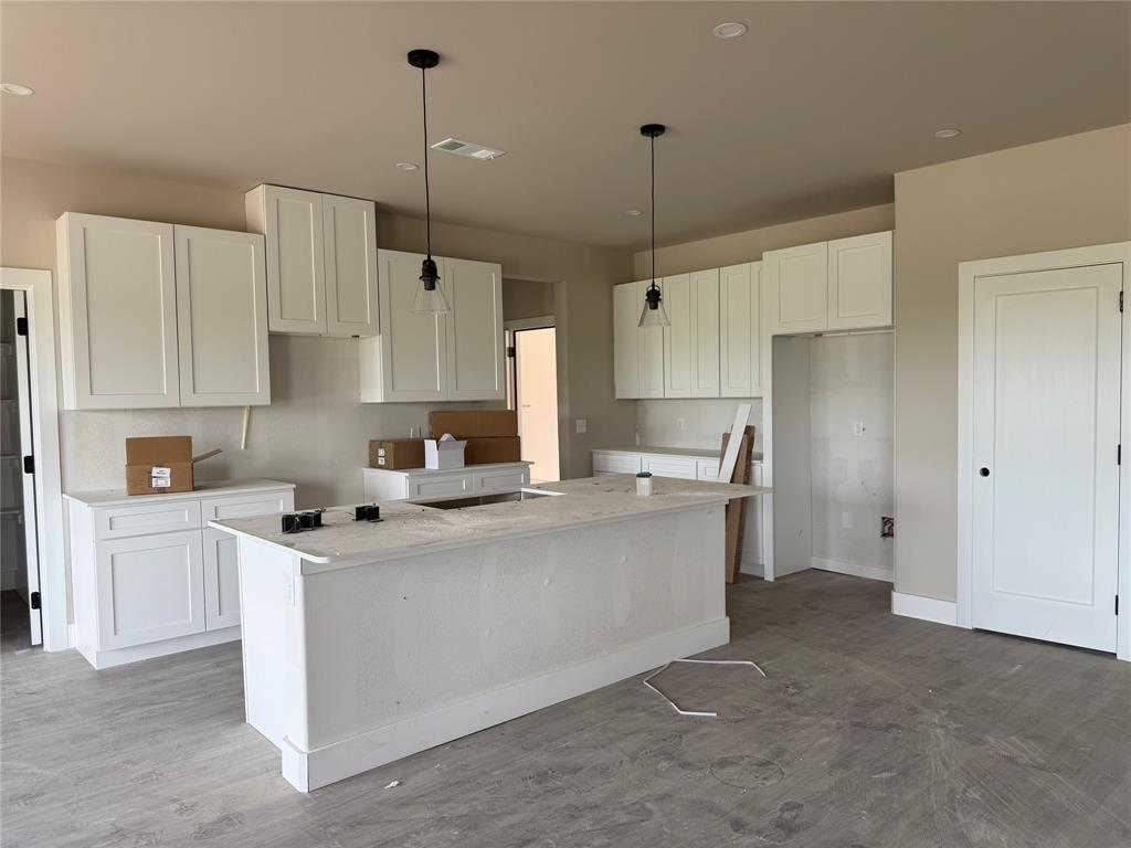 201 Protection Street Godley, TX 76044 - Photo 4 of 15