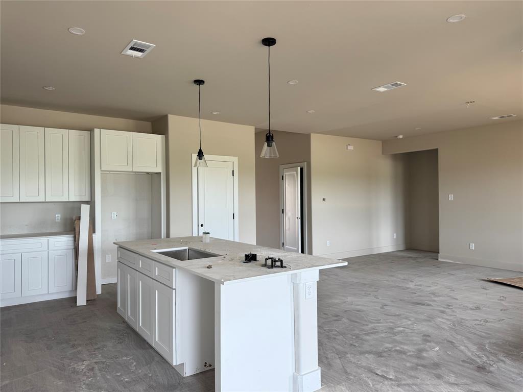 201 Protection Street Godley, TX 76044 - Photo 6 of 15