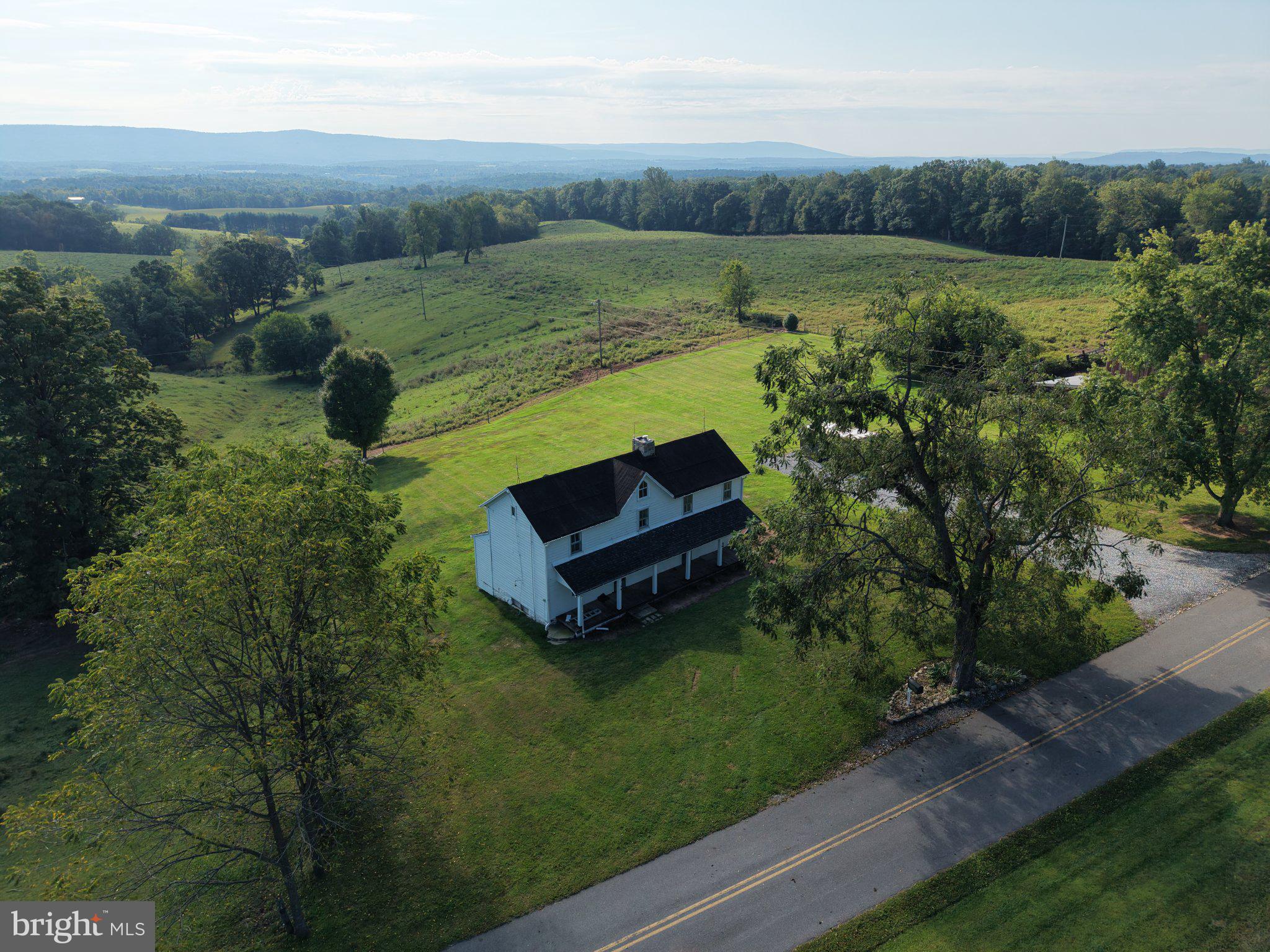 10.04 Mountain Road Warfordsburg, PA 17267 - Photo 2 of 23 Gallery Image 2
