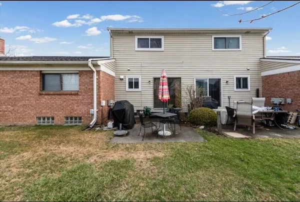 $139,900 | 16369 Brittany Drive, Roseville, MI 48066