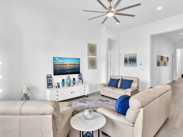 $5,800 | 8928 Bastille Circle East, Parkland, FL 33076