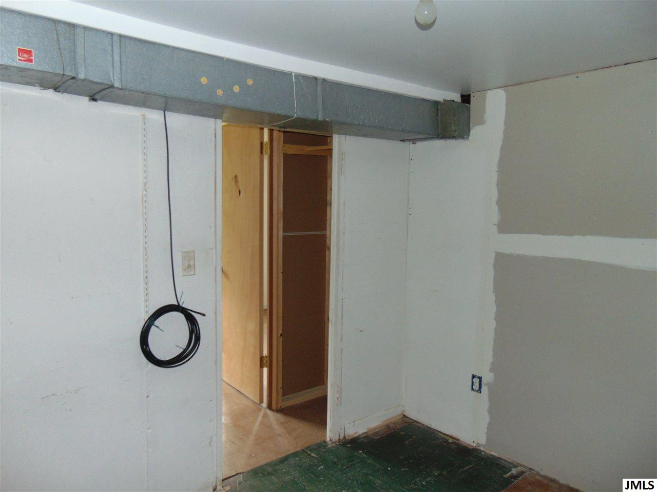 1535 Falahee Road Jackson, MI 49203 - Photo 17 of 21 Photo 17