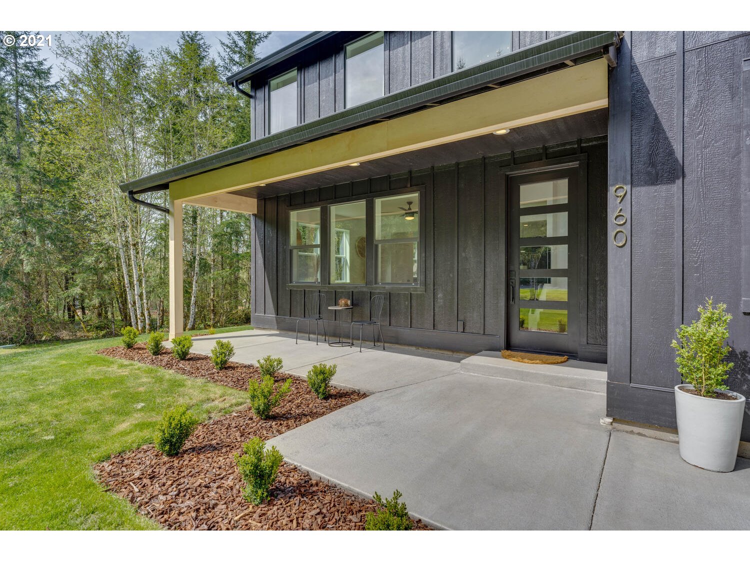 960 George Taylor Road Silverlake, WA 98645 - Photo 3 of 32 Gallery Image 3