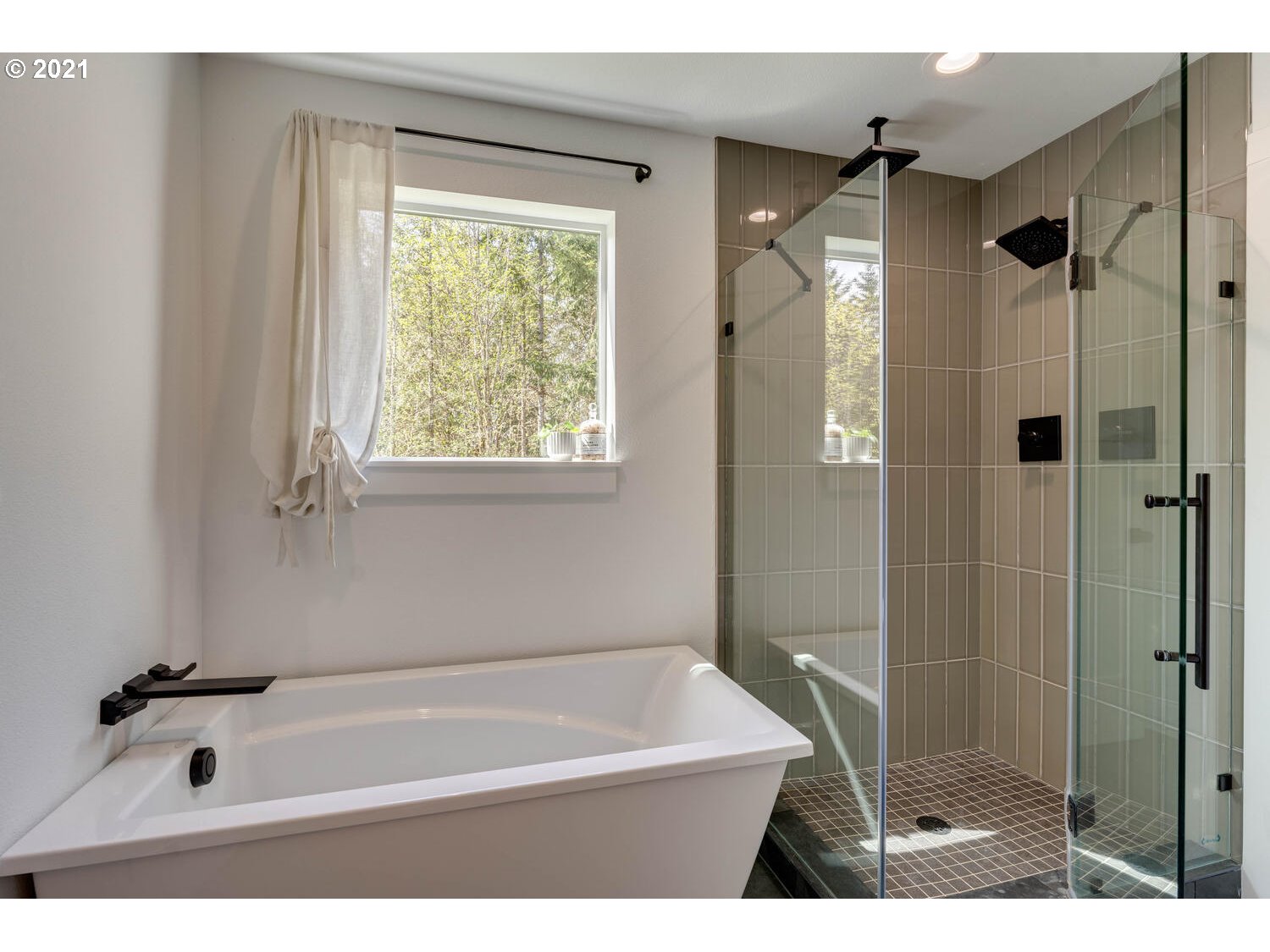 960 George Taylor Road Silverlake, WA 98645 - Photo 23 of 32 Gallery Image 23