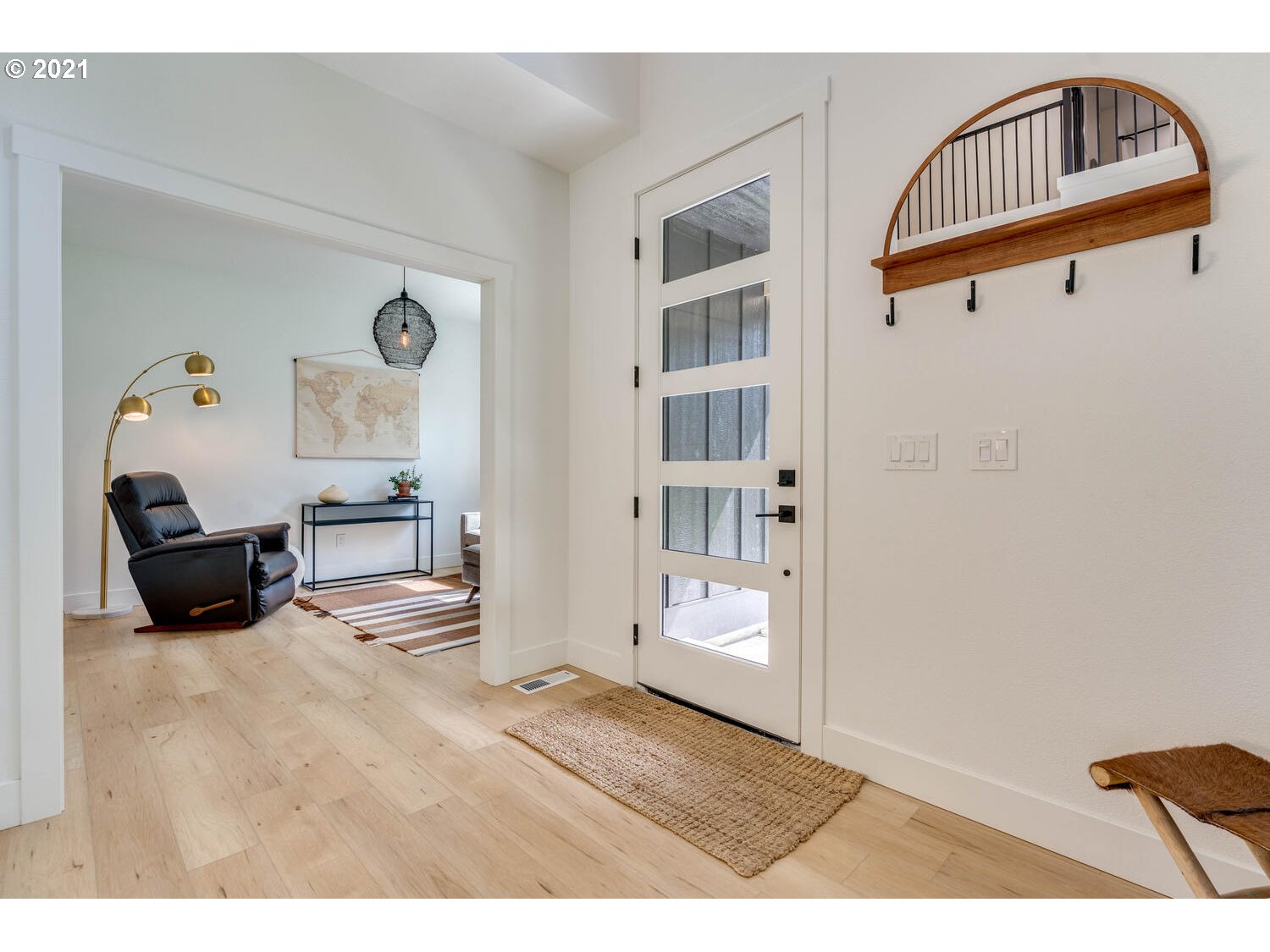 960 George Taylor Road Silverlake, WA 98645 - Photo 4 of 32 Gallery Image 4