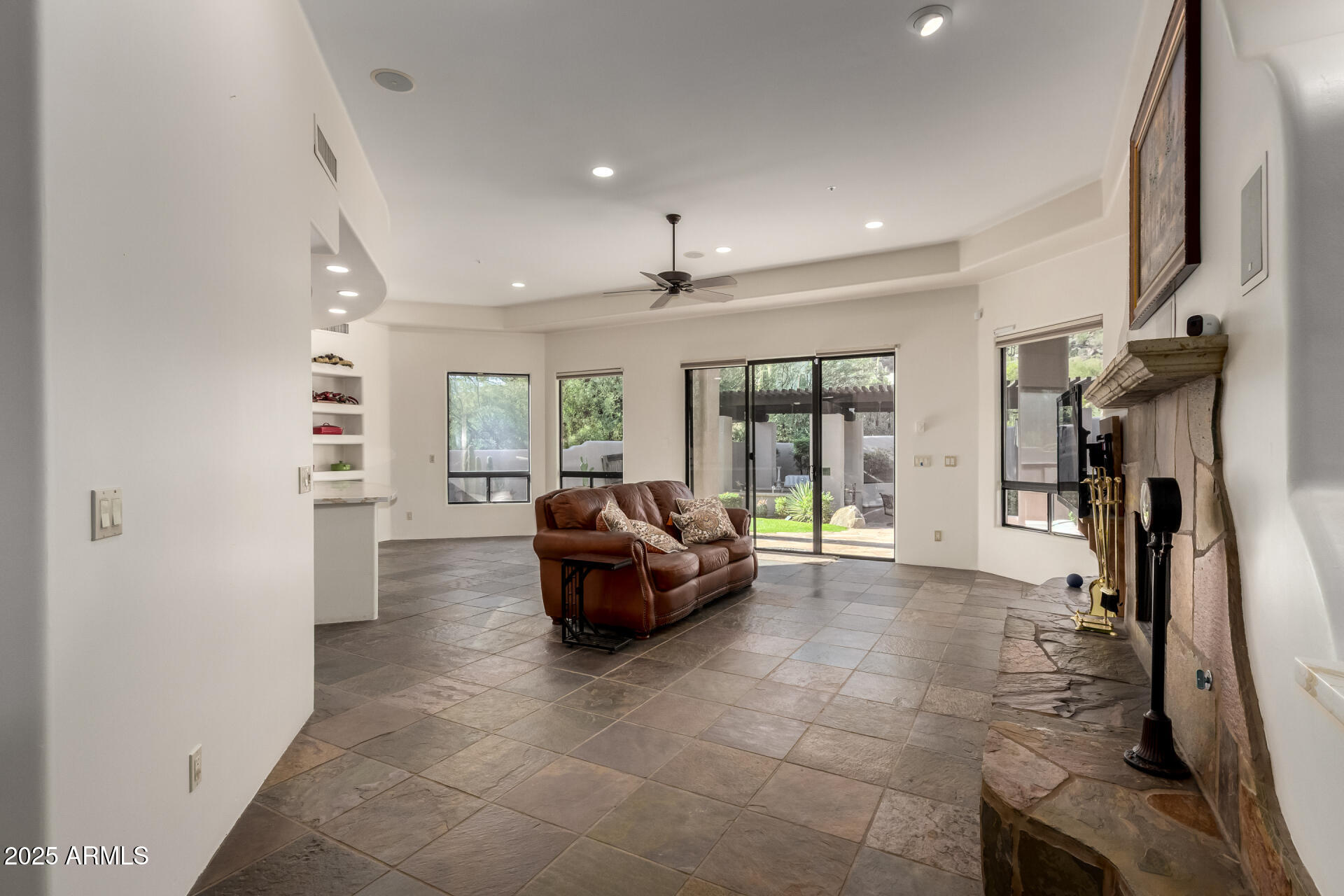 11398 East Desert Vista Road Scottsdale, AZ 85255 - Photo 13 of 95 26 Desert Vista