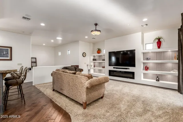 $2,100,000 | 11398 East Desert Vista Road, Scottsdale, AZ 85255