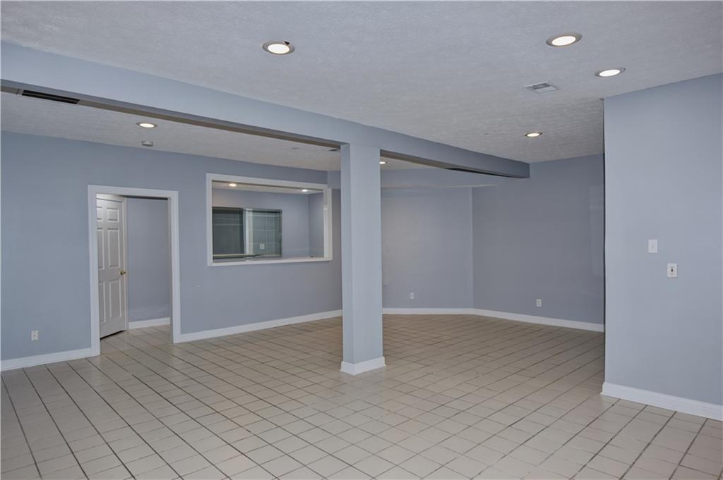 6132 Buck Trail Road Indianapolis, IN 46237 - Photo 37 of 40 Gallery Image 37