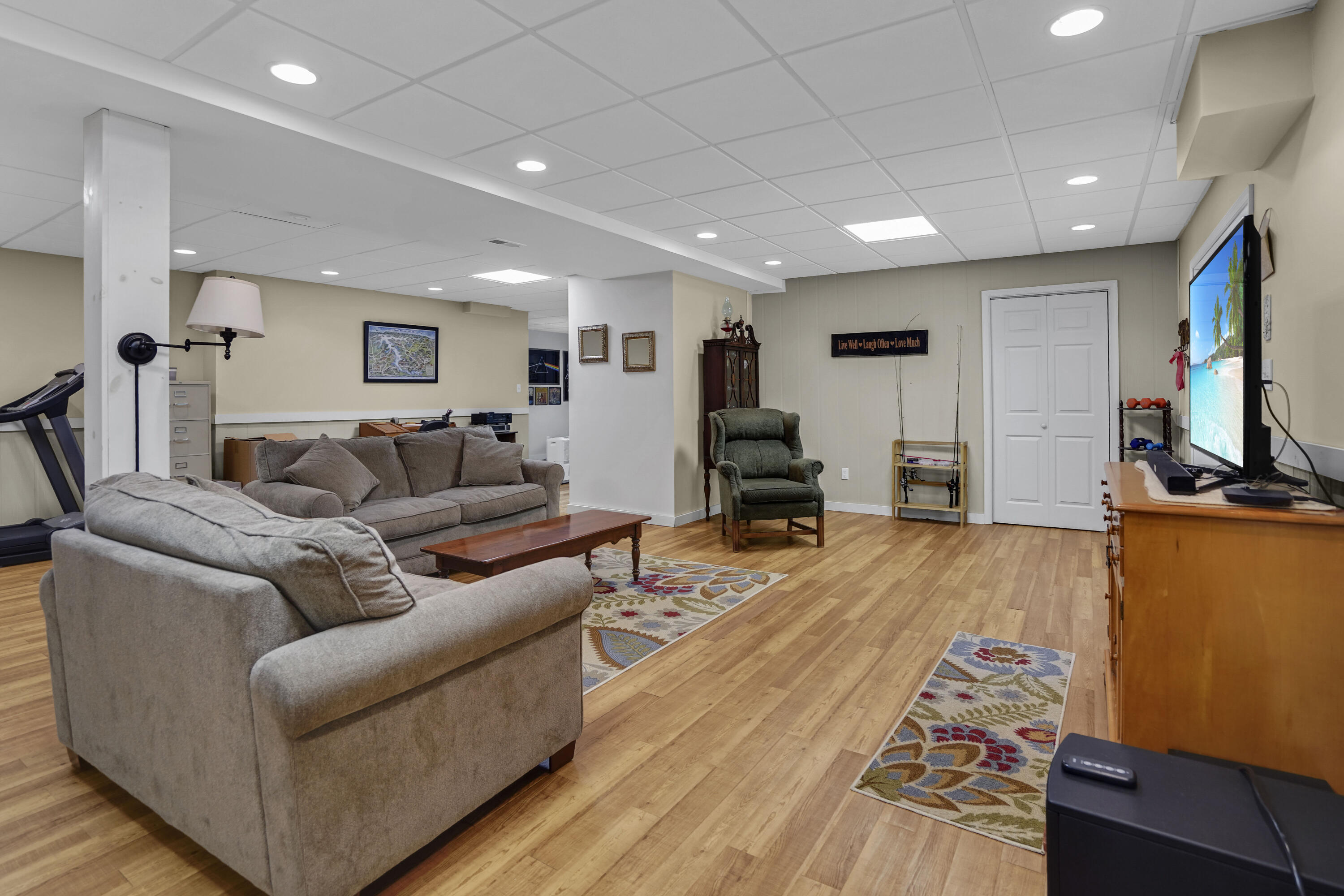401 Whisperway Road Moneta, VA 24121 - Photo 38 of 60 Family Room