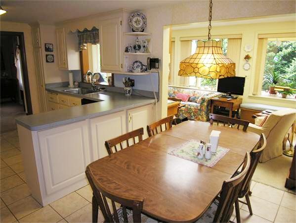 183 Elmwood Road Needham, MA 02492 - Photo 9 of 29