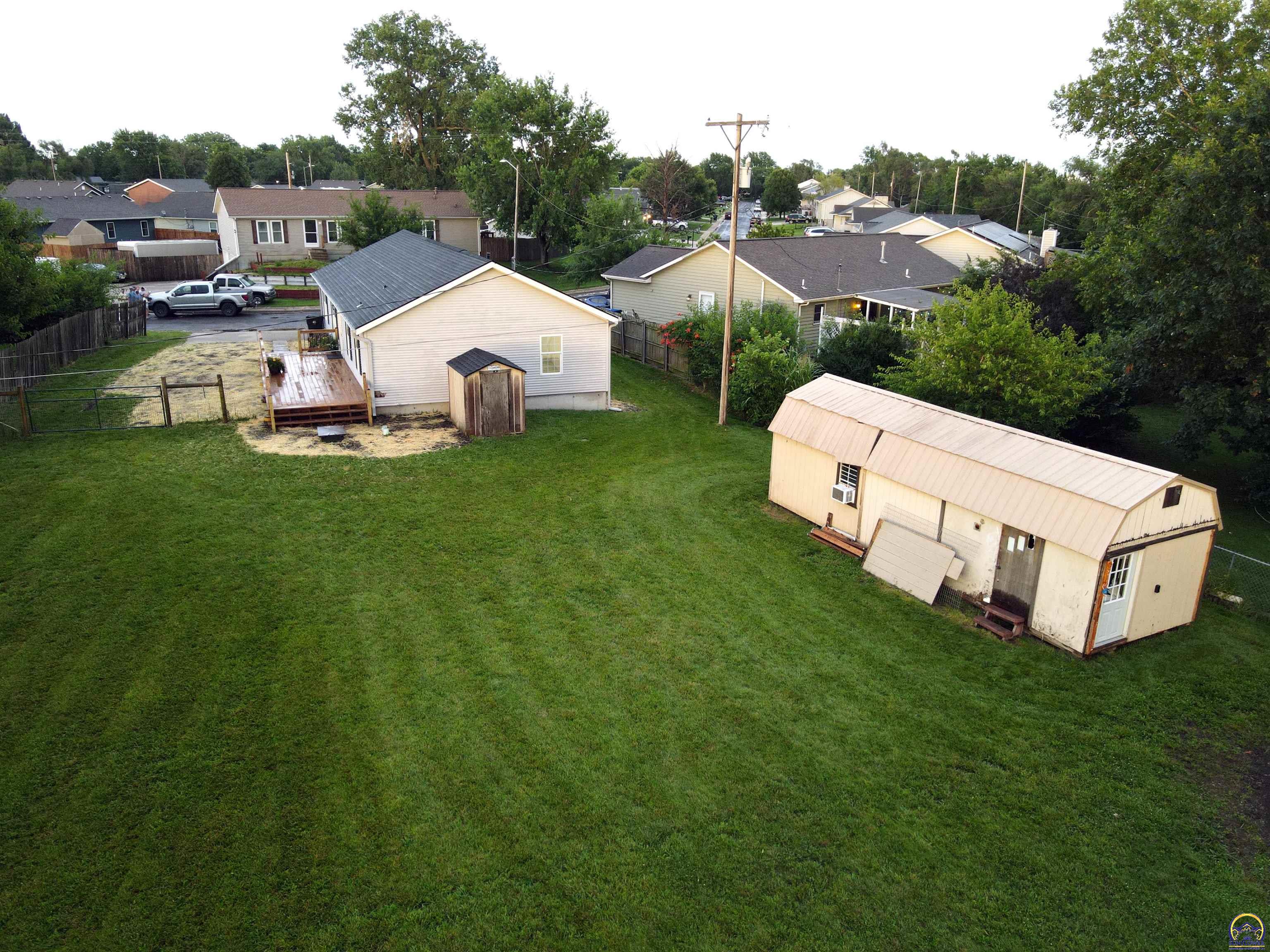 1721 Southwest 72nd Place Topeka, KS 66619 - Photo 31 of 45